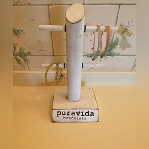 Pura Vida Bracelet tree stand